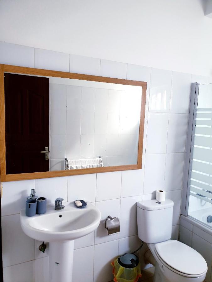 Guest House Mangui Baxu Rooms & Apartment Tarrafal  Ngoại thất bức ảnh