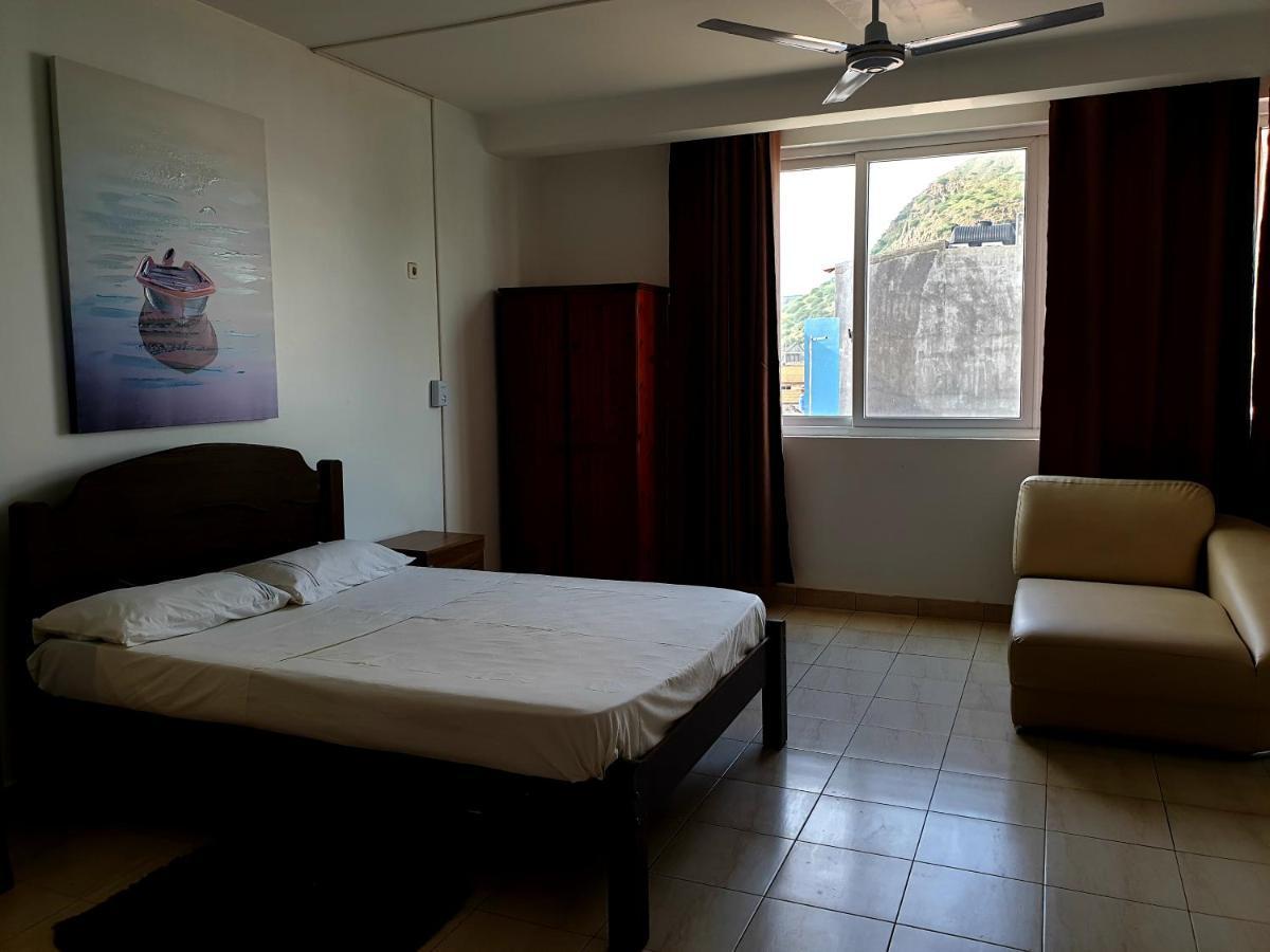 Guest House Mangui Baxu Rooms & Apartment Tarrafal  Ngoại thất bức ảnh
