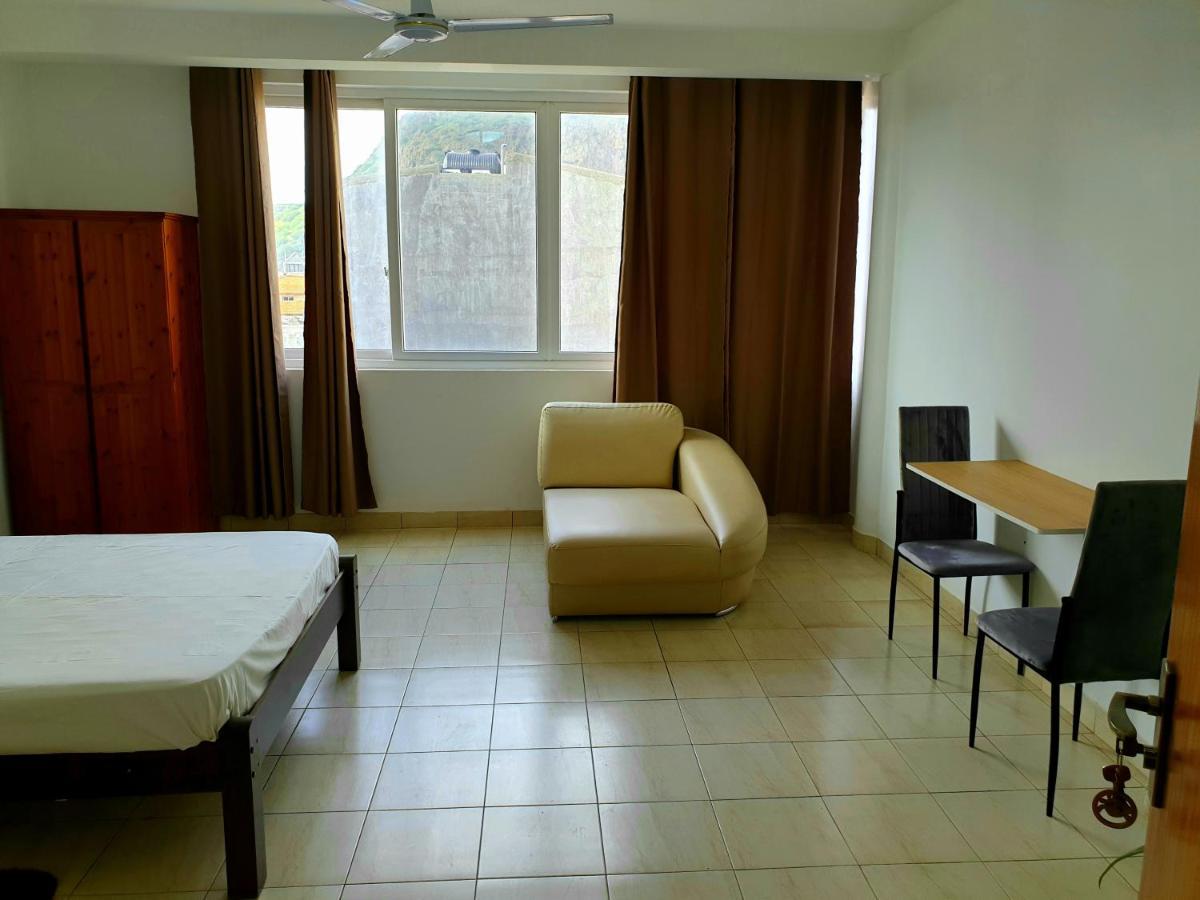 Guest House Mangui Baxu Rooms & Apartment Tarrafal  Ngoại thất bức ảnh