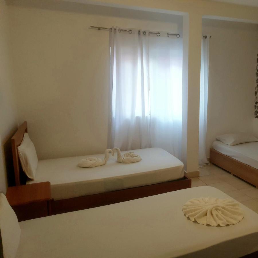 Guest House Mangui Baxu Rooms & Apartment Tarrafal  Ngoại thất bức ảnh
